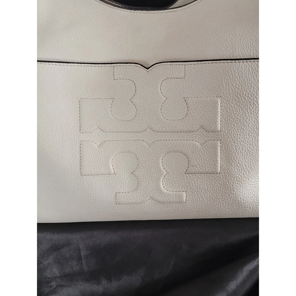 Tory Burch Bombe T East West Tote White Large